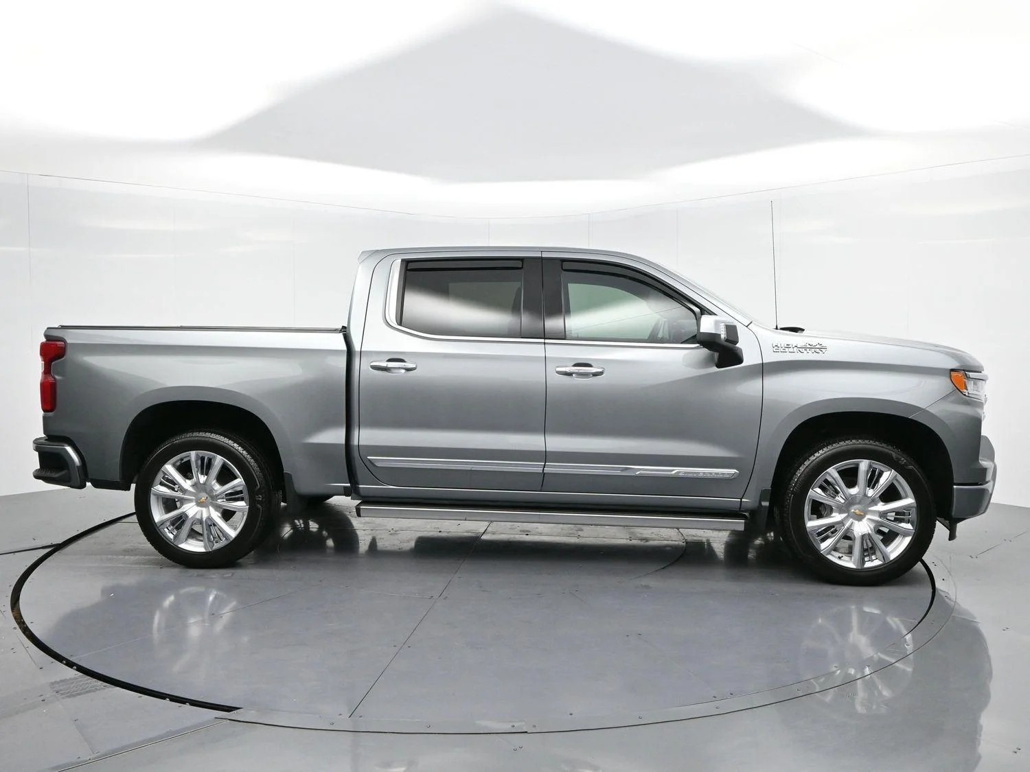 Used 2026 Sterling Gray Metallic Chevrolet High Country image 8