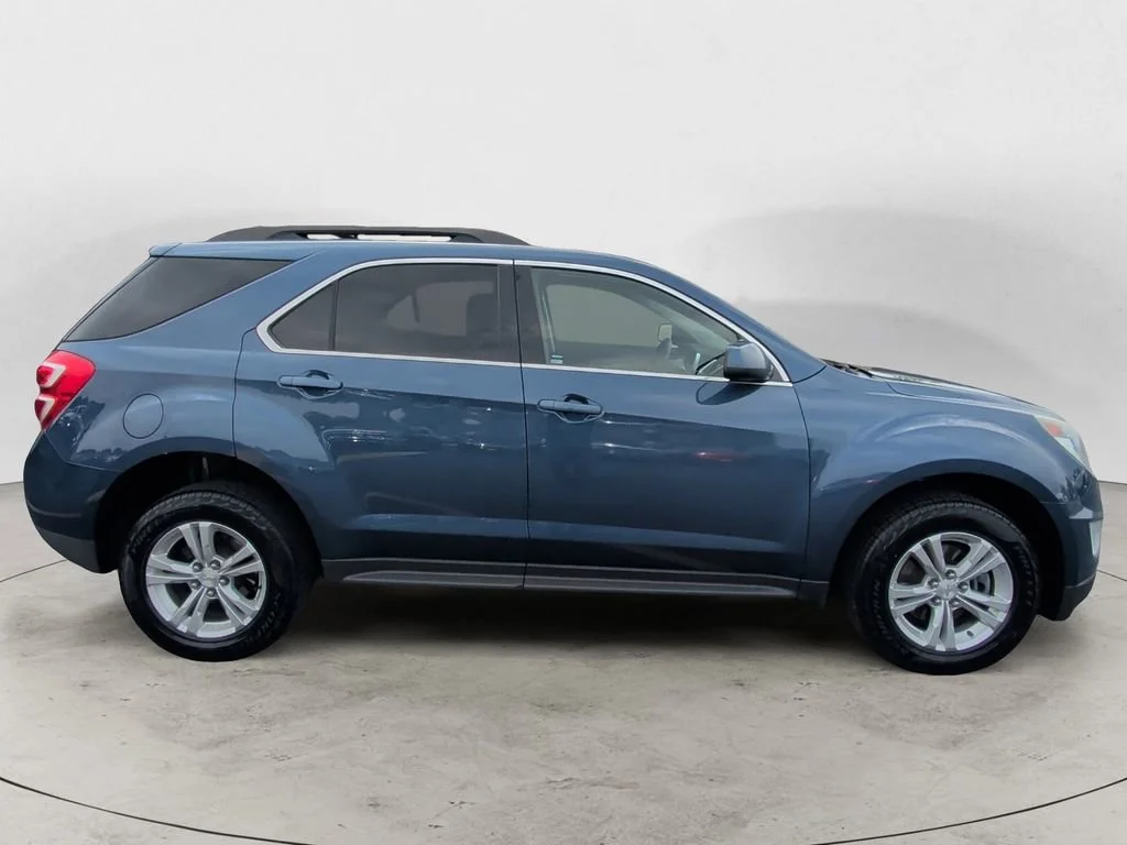 Used 2016 PATRIOT BLUE METALLIC Chevrolet LT image 6