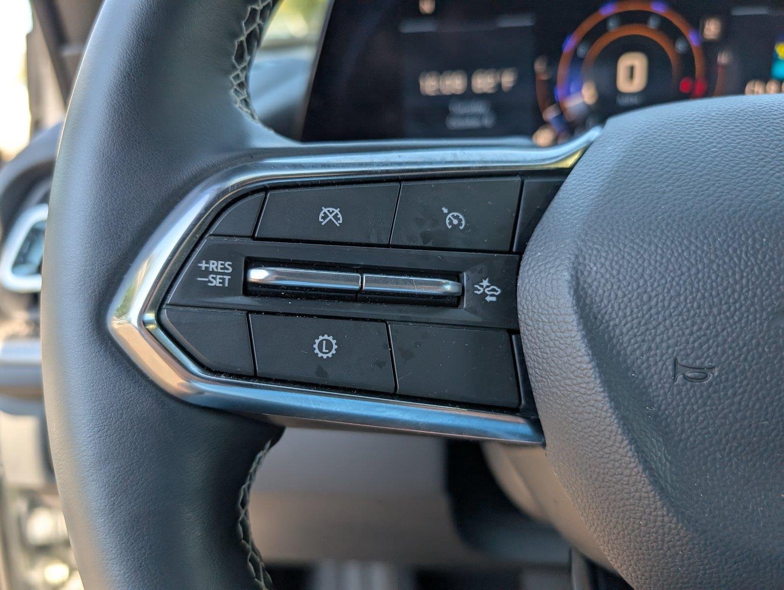 Used 2026 Sterling Gray Metallic Chevrolet LT image 27