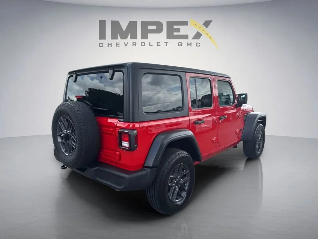 Used 2025 Red Jeep Sport S image 5