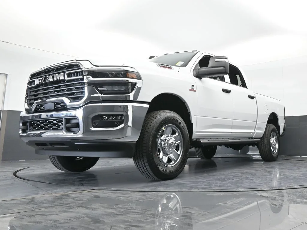 New 2026 Bright White Clear-Coat Exterior Paint RAM Tradesman image 57