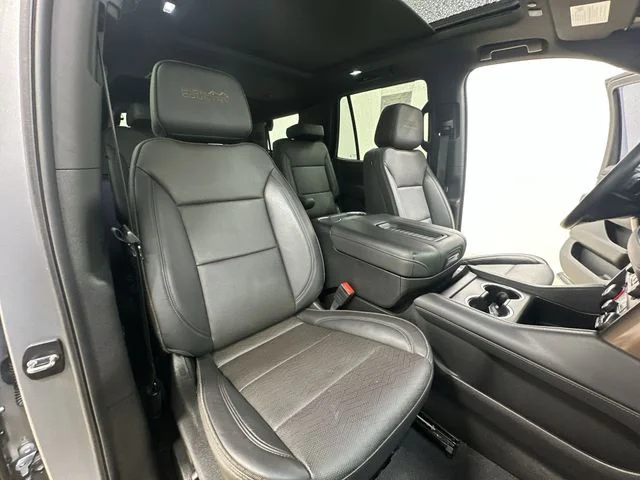 Used 2024 Gray Chevrolet High Country image 28
