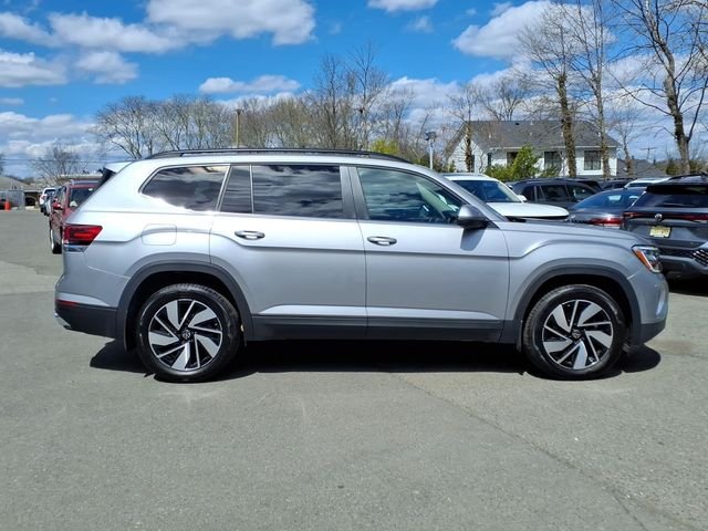 Used 2026 Silver Volkswagen 2.0T SE w/Technology image 9