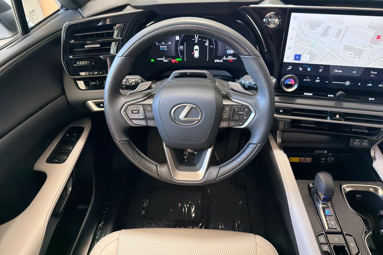 2026 Lexus RX Hybrid 350h - Photo 14