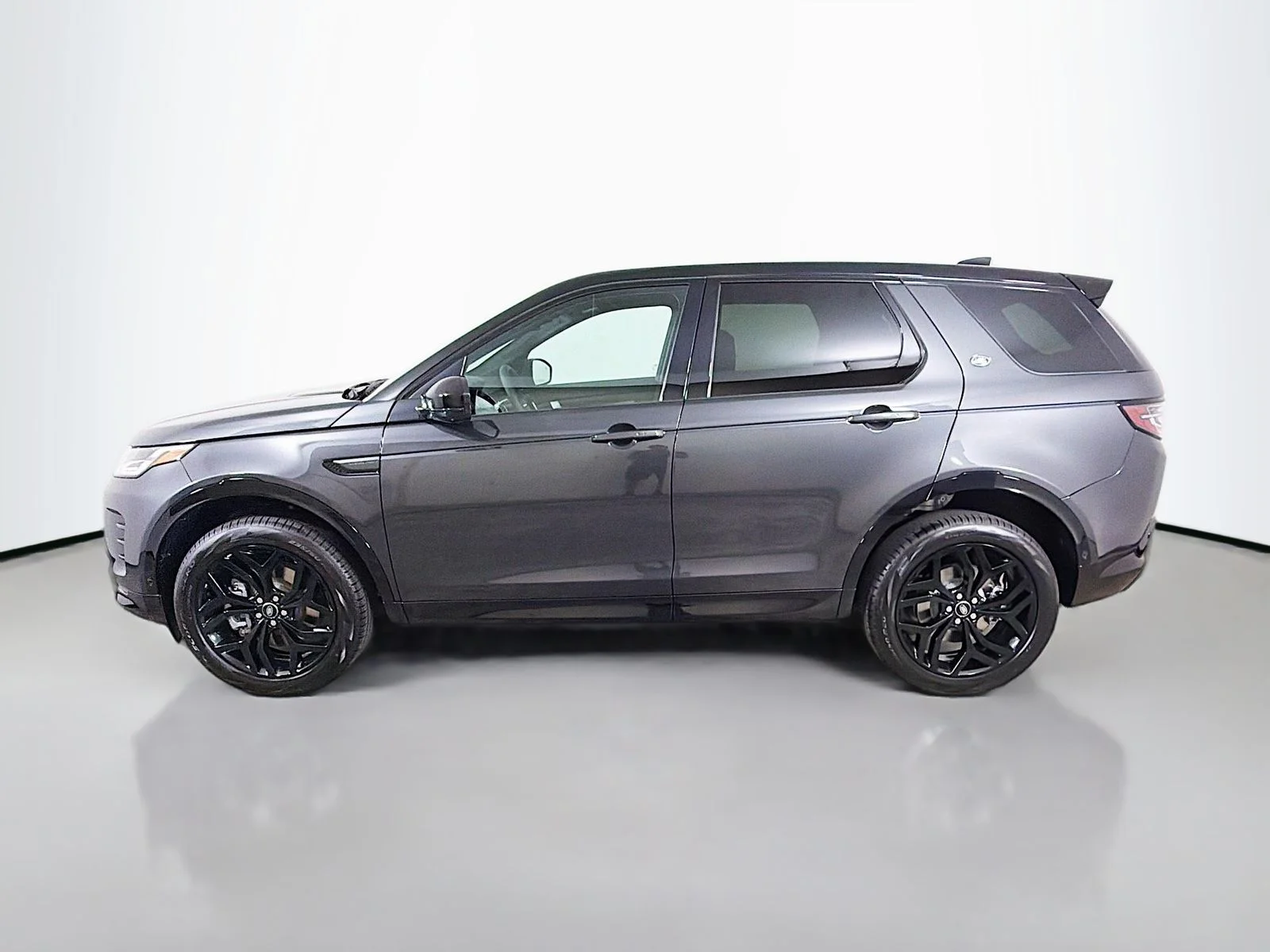 New 2026 Carpathian Gray Land Rover Landmark image 2