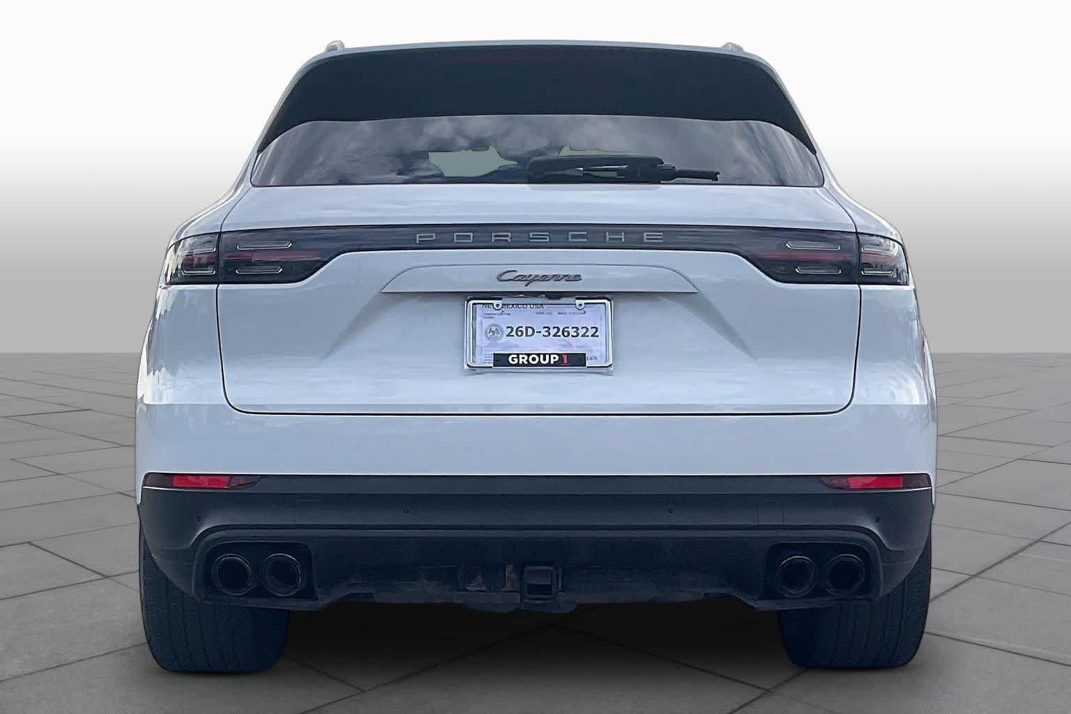 Used 2022  Porsche  image 5