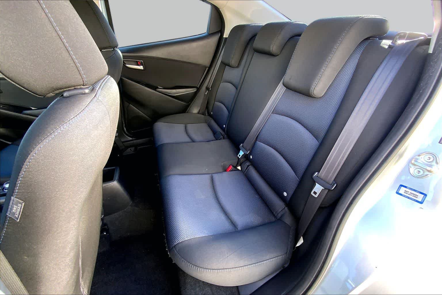 Used 2019 Chromium Toyota LE image 20