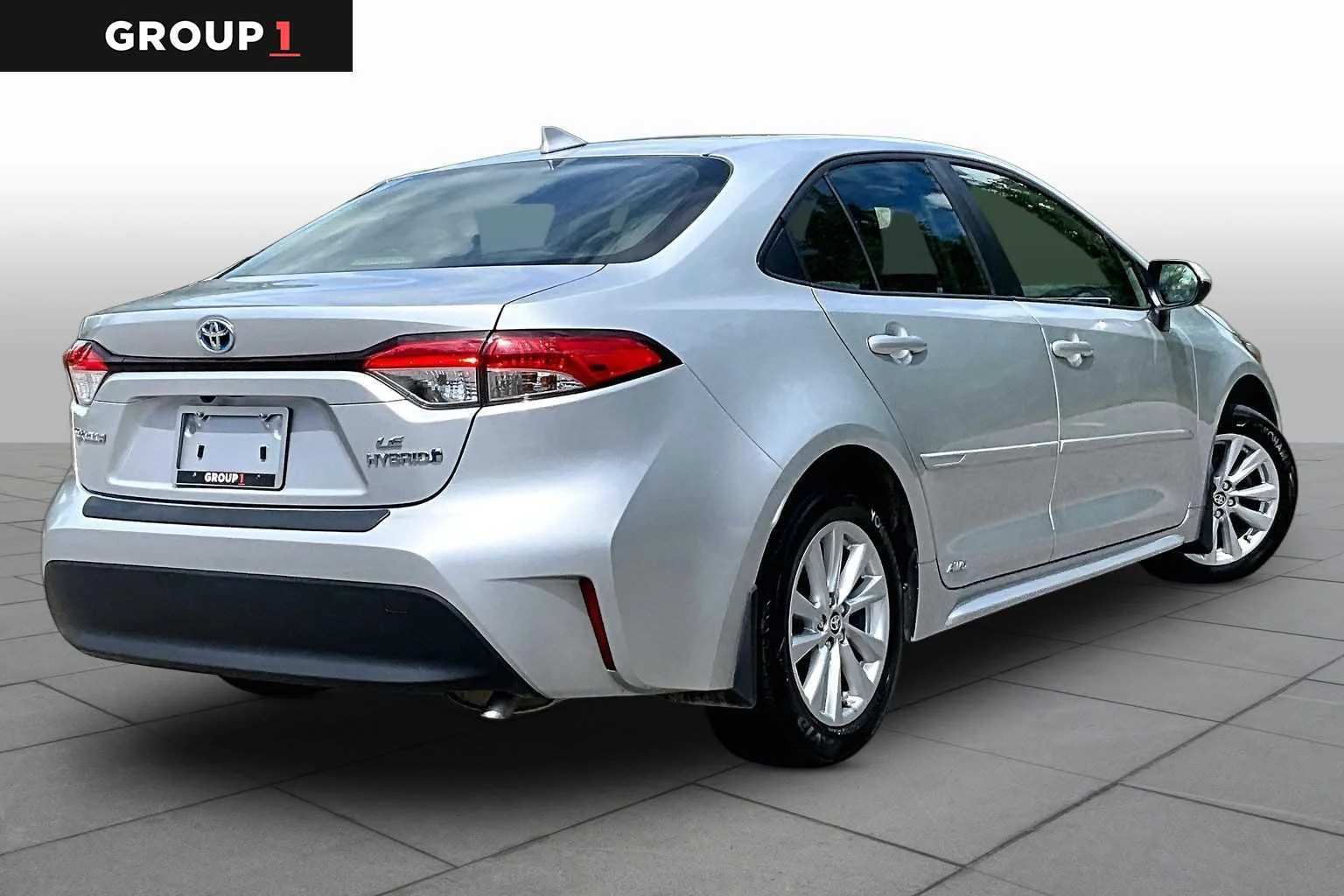 Used 2023 Classic Silver Metallic Toyota Hybrid LE image 13
