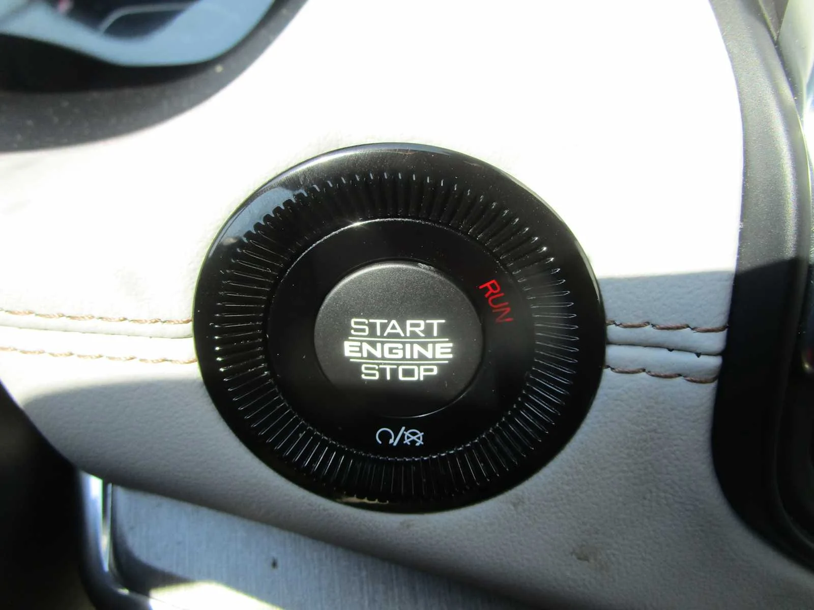 Used 2023 Bright White Clearcoat Jeep Limited image 33