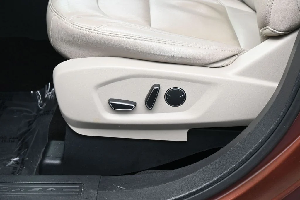 Used 2018 Cinnamon Glaze Metallic Ford XLT image 12