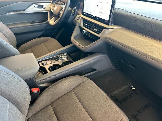 New 2026 Vapor Blue Metallic Ford Active image 16
