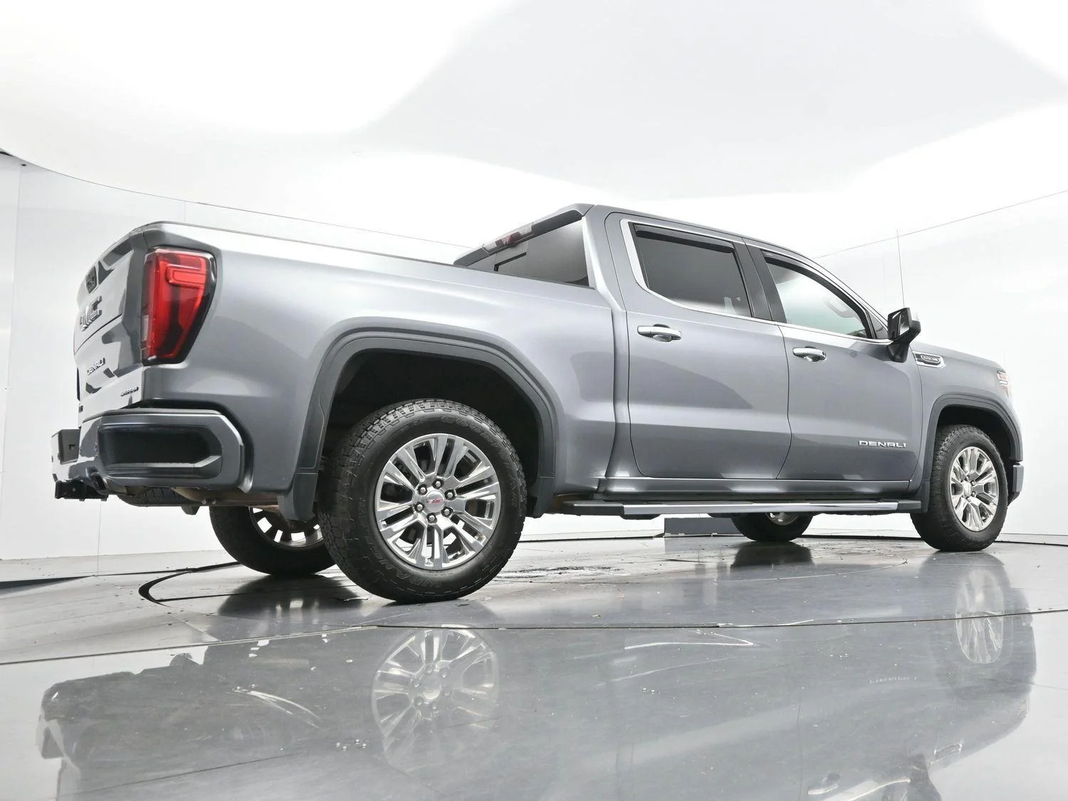 Used 2020 SATIN STEEL METALLIC GMC Denali image 52