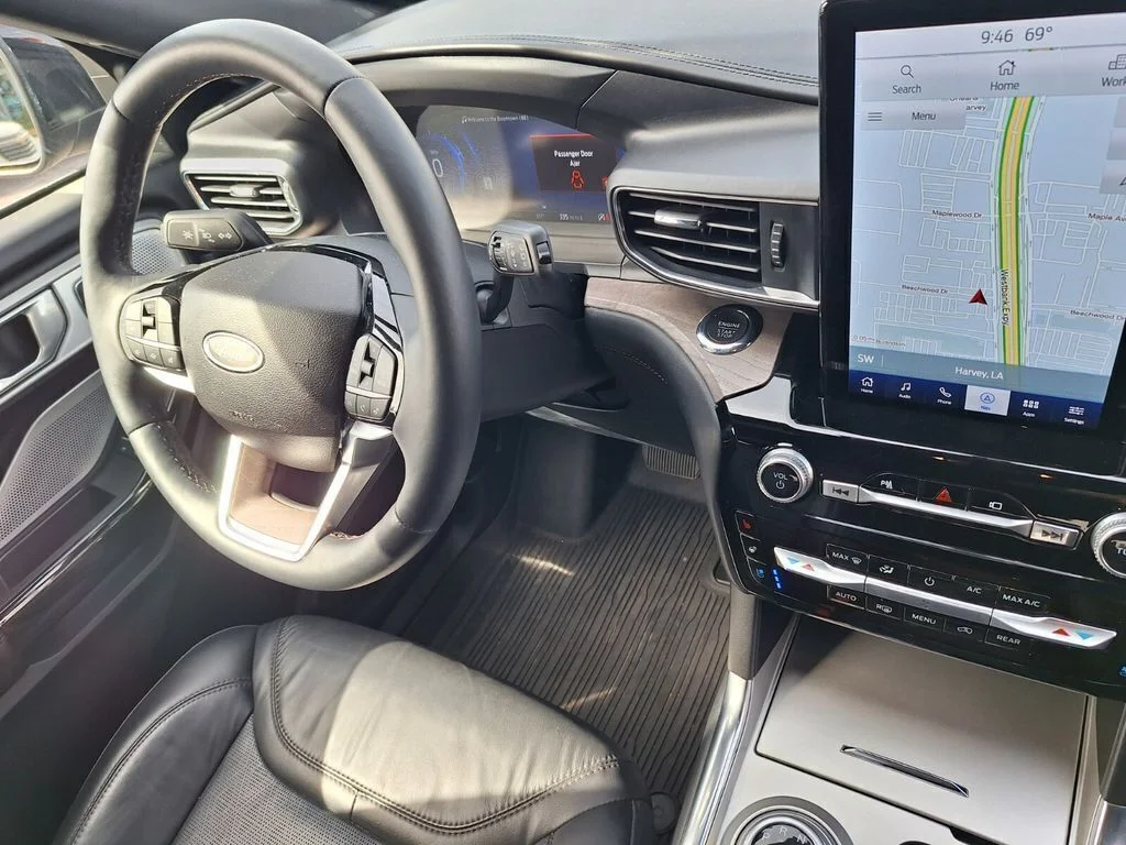 Used 2022 Blue Ford Platinum image 33