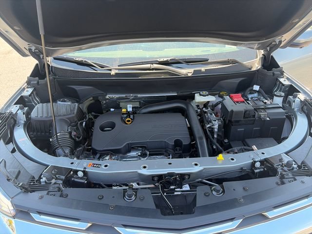 New 2027 Sterling Gray Metallic Chevrolet LT image 29