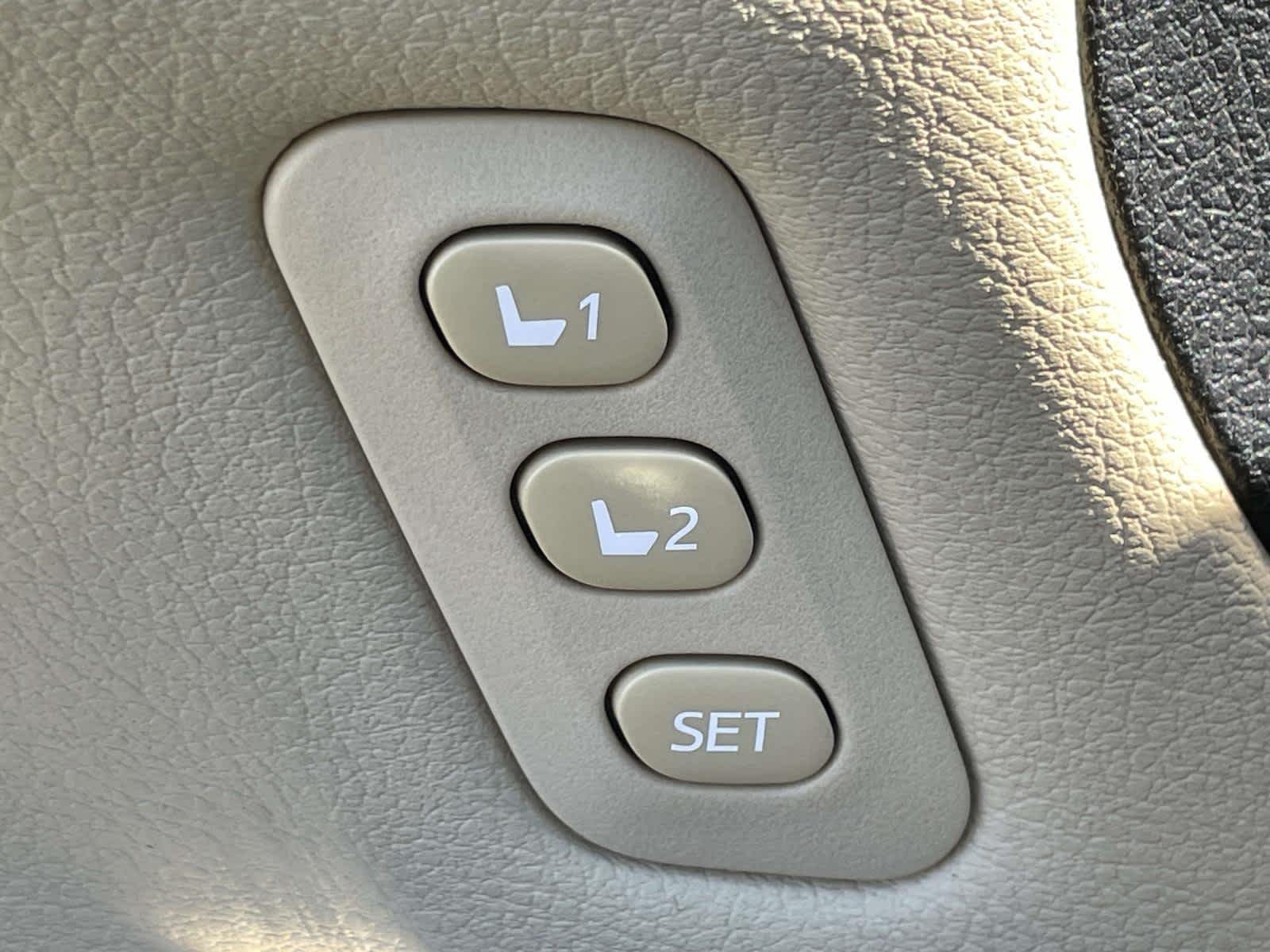 Used 2013 Sizzling Crimson Mica Toyota Limited image 36