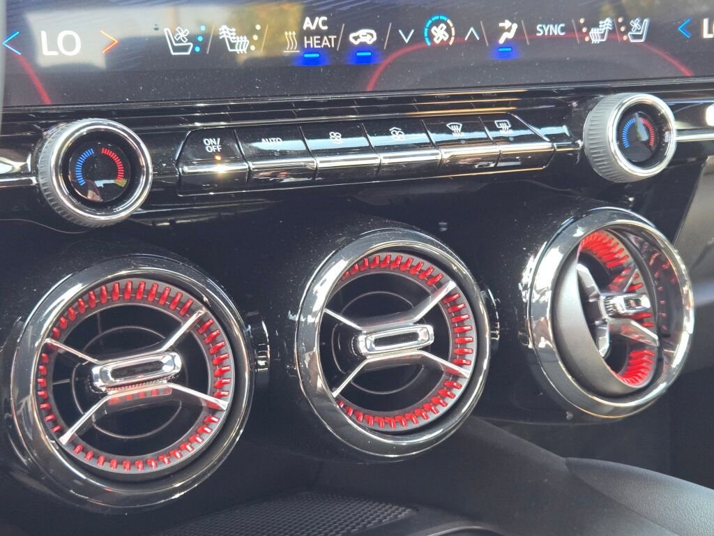 2025 Chevrolet Blazer EV RS - Photo 24