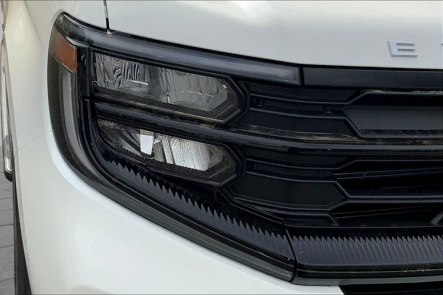 New 2026 Star White Metallic Tri-Coat Ford Active image 13