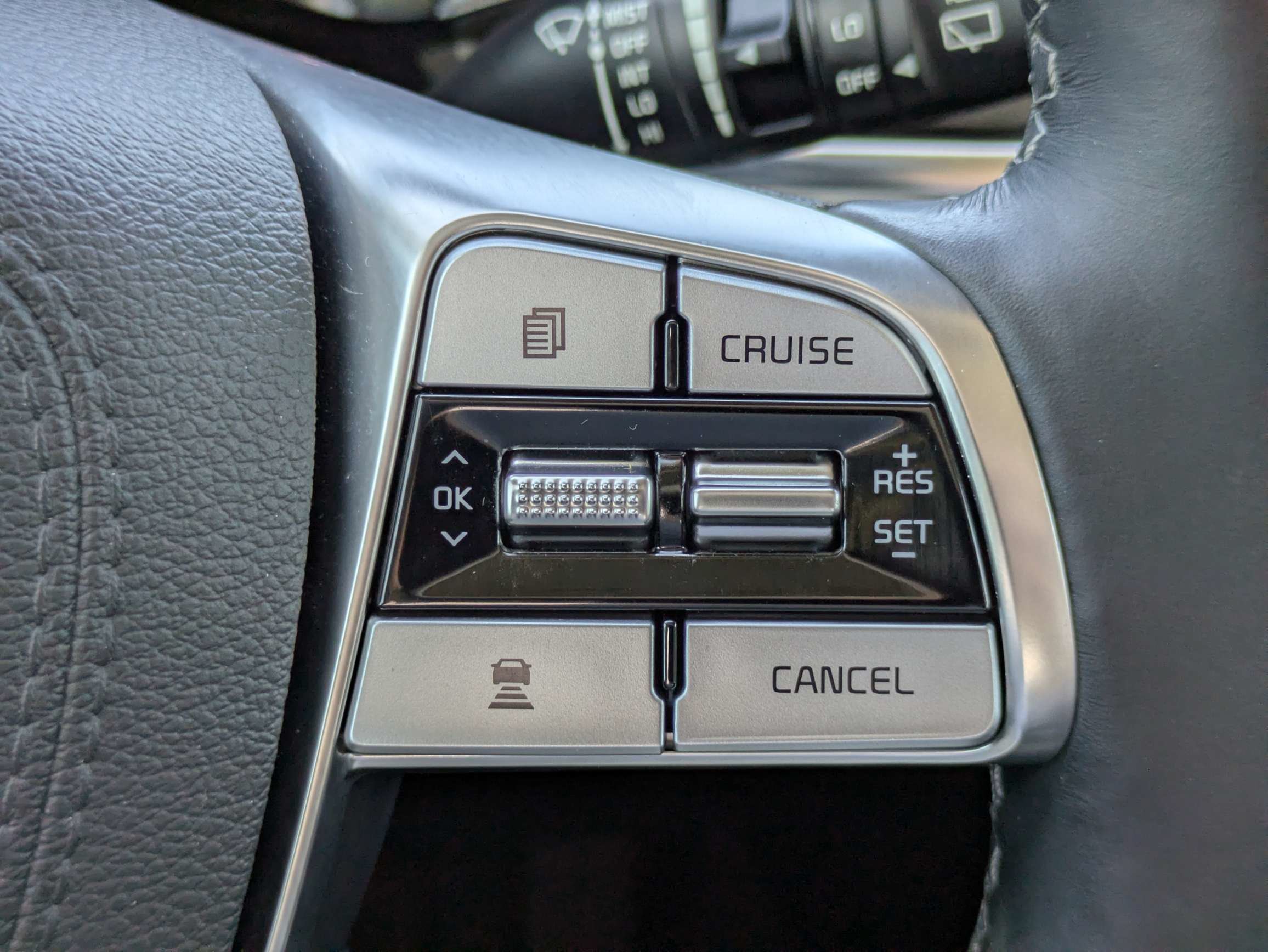 Certified Used 2022 Wolf Gray Kia EX image 26