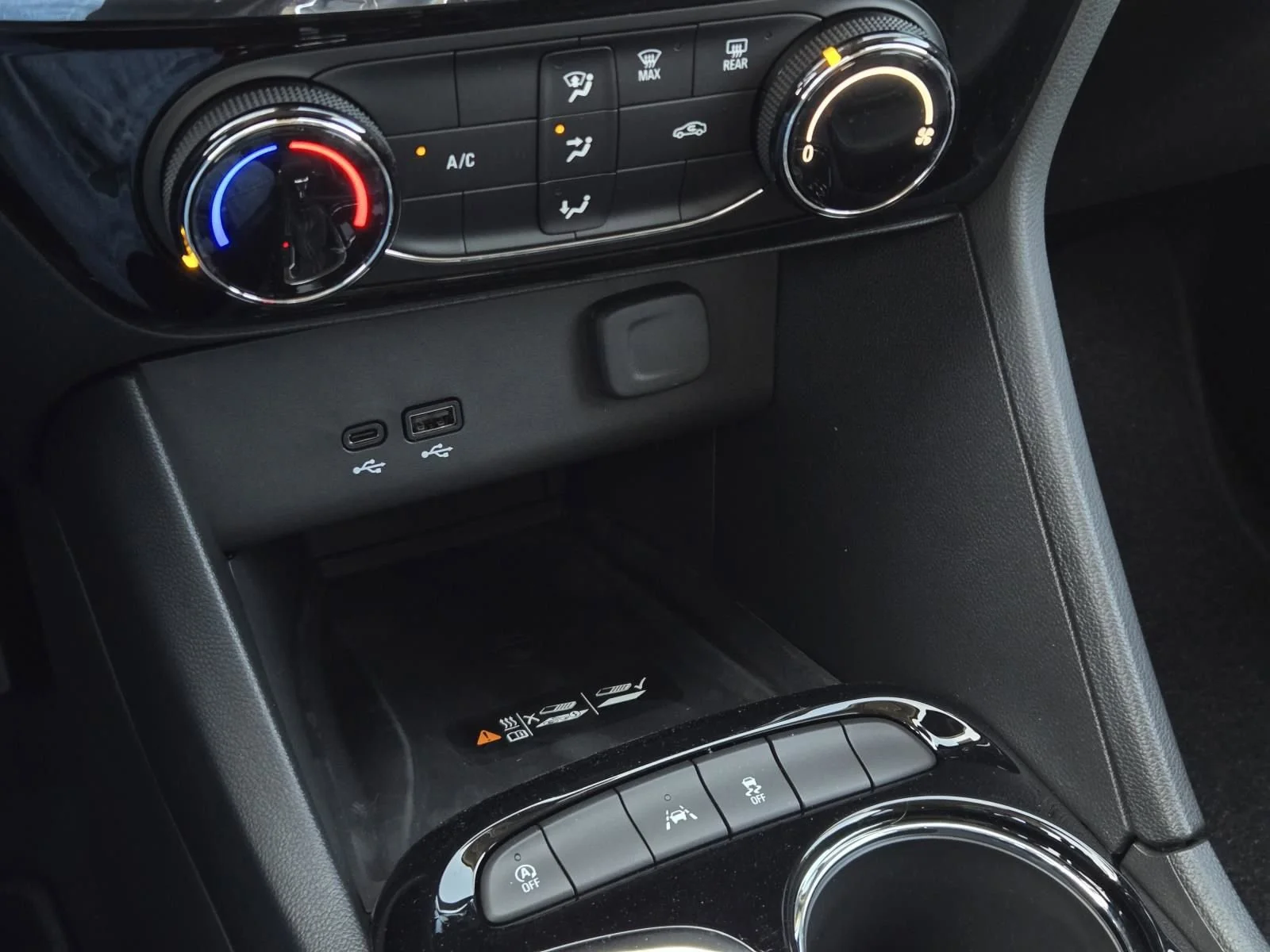 2026 Buick Encore GX Sport Touring - Photo 11