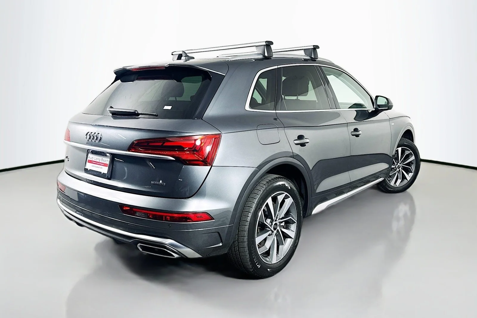 Used 2023 Daytona Gray Pearl Effect Audi S line Premium image 13