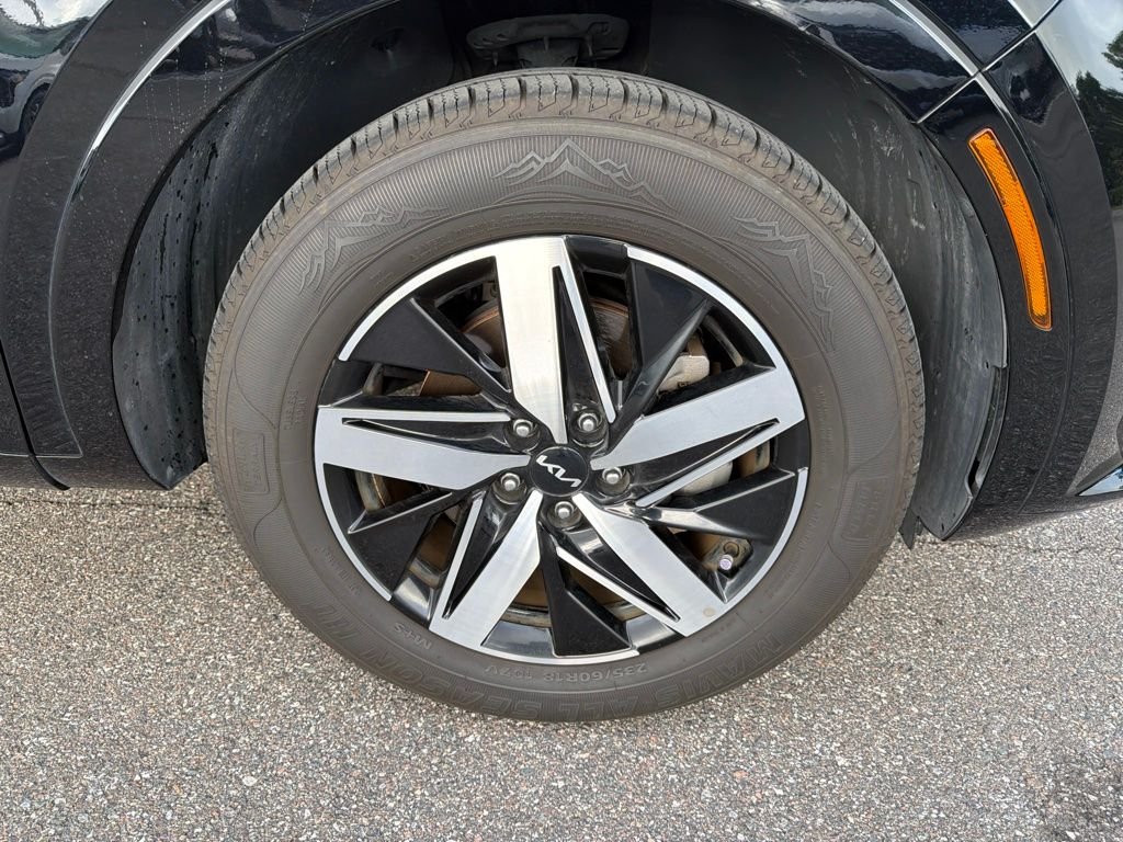 Certified Used 2023 Ebony Black Kia S image 26