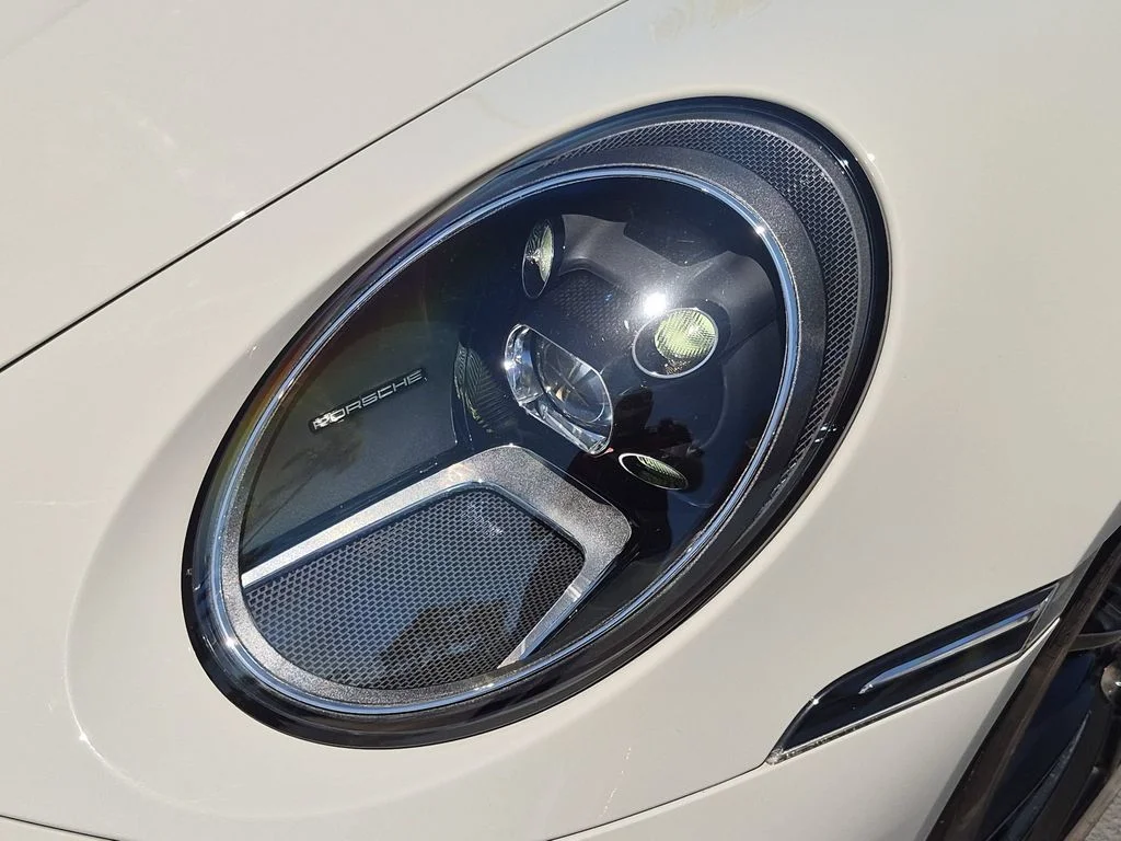 Used 2024  Porsche  image 10