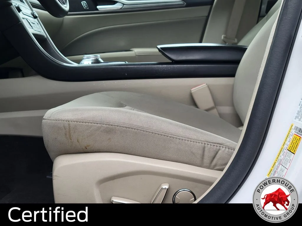 Used 2020 White Ford SE image 23