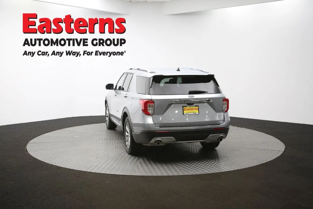 Used 2024 Silver Ford Limited image 41