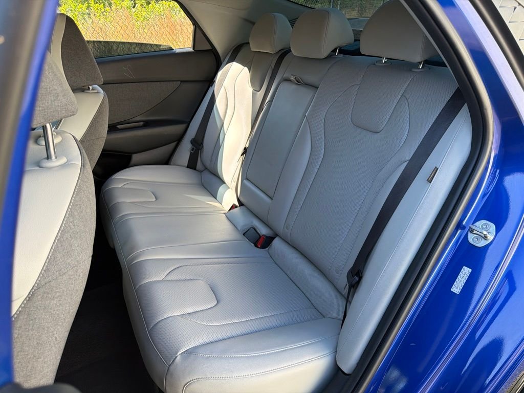 2024 Hyundai Elantra Limited - Photo 19