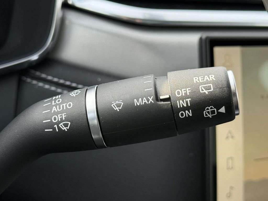 2026 Jaguar F-Pace R-Dynamic S - Photo 9