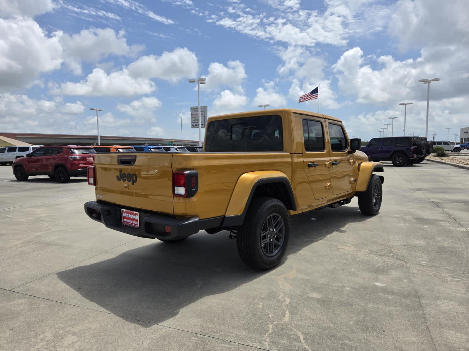 New 2026 Goldilocks Jeep Sport S image 5