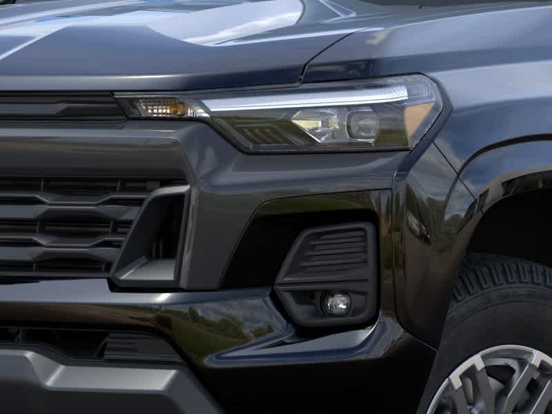 2025 Chevrolet Colorado LT - Photo 10