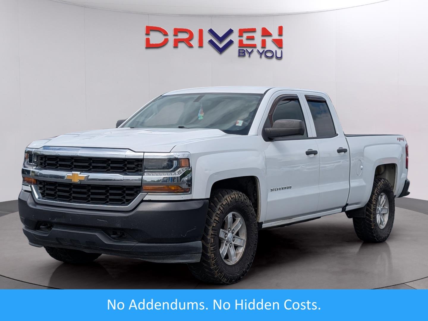 Used 2019 SUMMIT WHITE Chevrolet Work Truck image 1