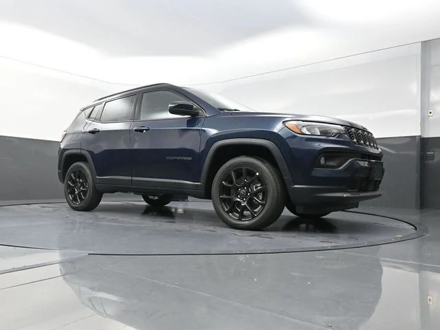 New 2026 Fathom Blue Pearl-Coat Exterior Paint Jeep Latitude image 19