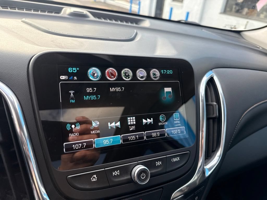 Used 2018 SUMMIT WHITE Chevrolet Premier image 31
