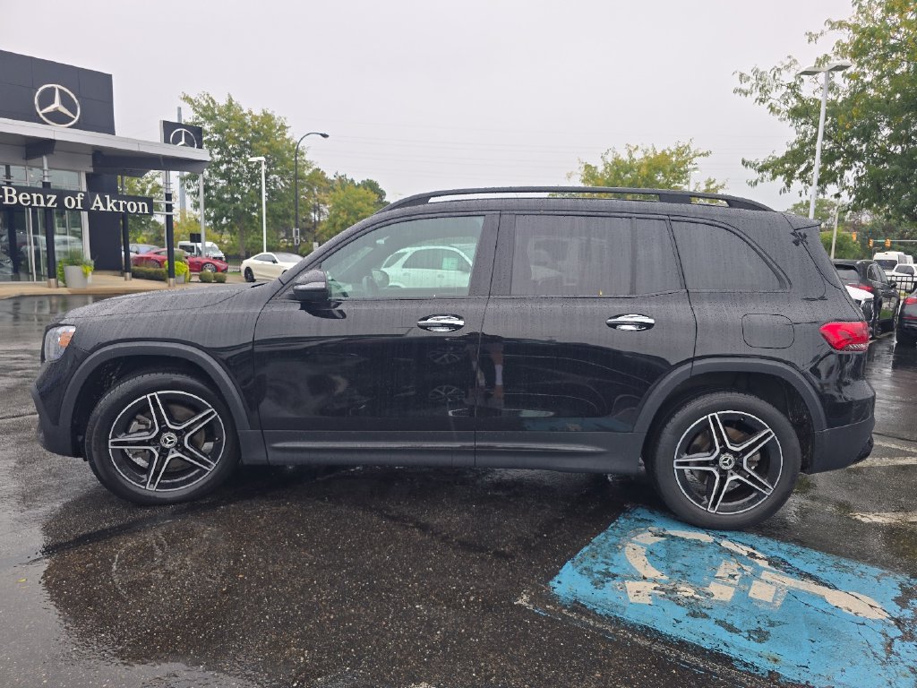 Certified Used 2023  Mercedes-Benz GLB 250 image 18