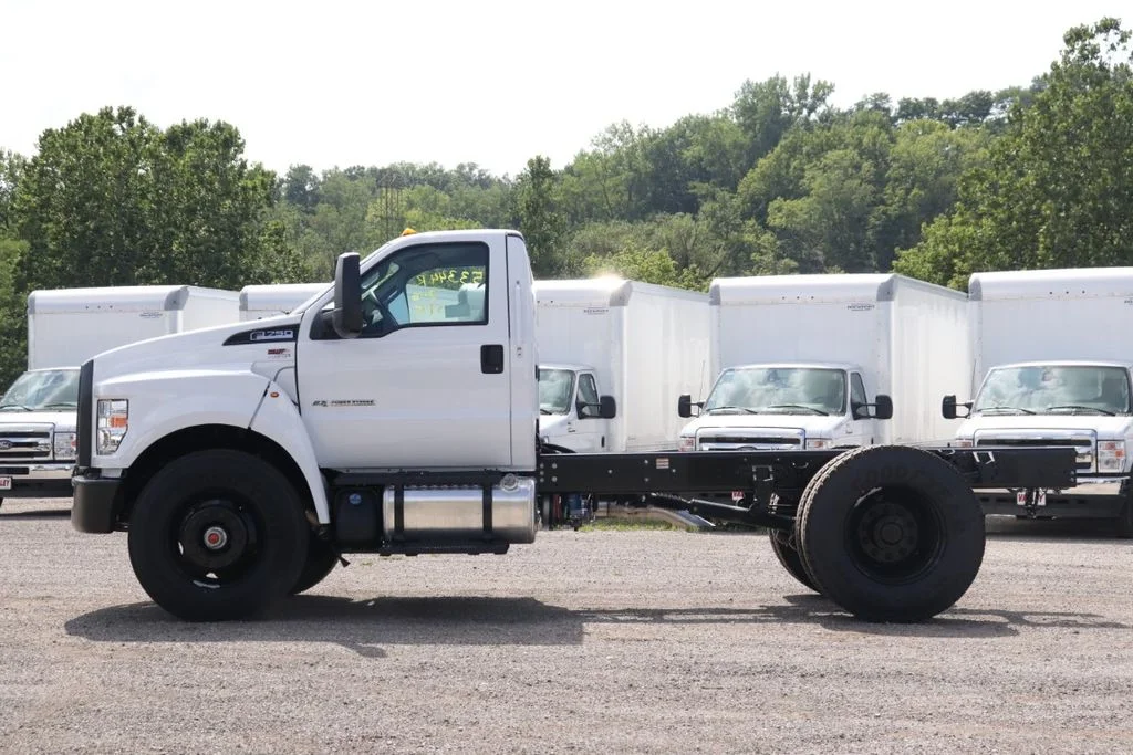 New 2027 White Ford Base Chassis Cab image 6