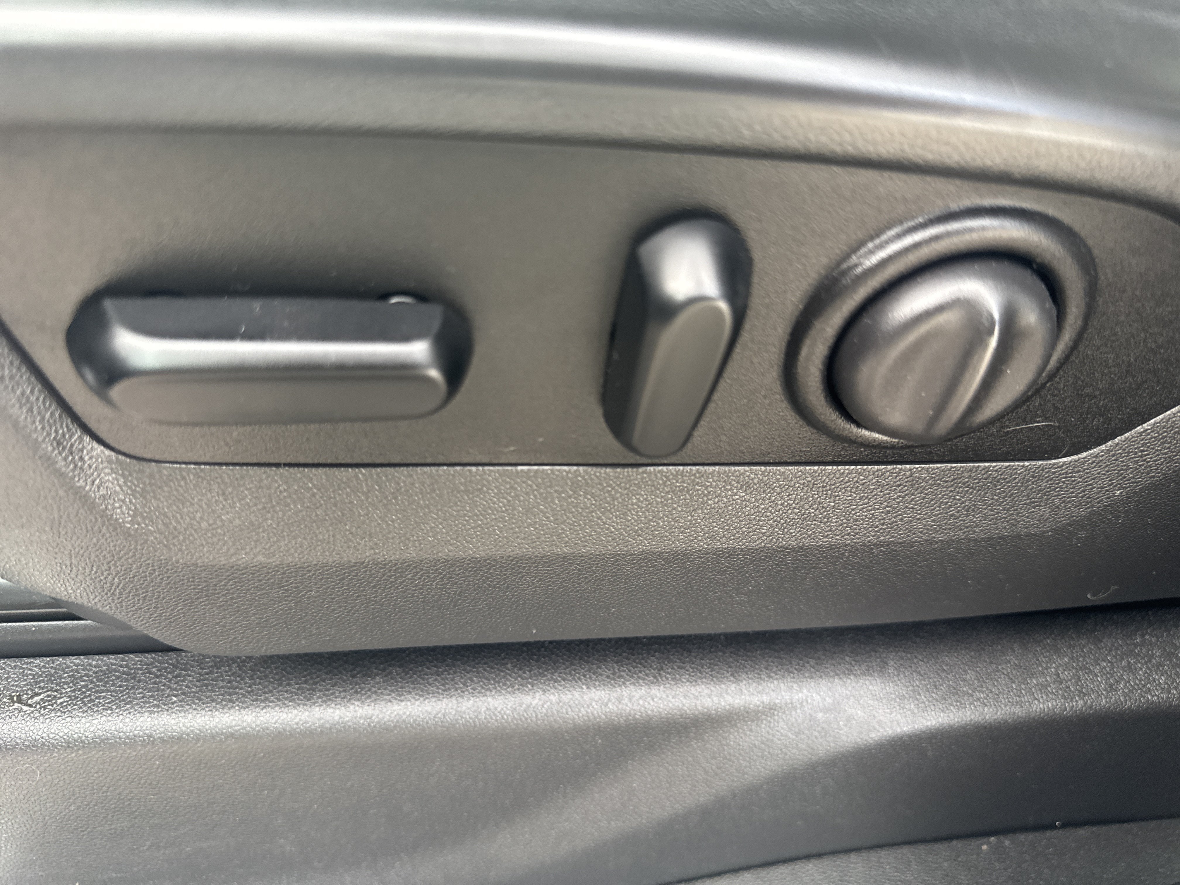 Used 2020 Silver Ice Metallic Chevrolet LT image 17