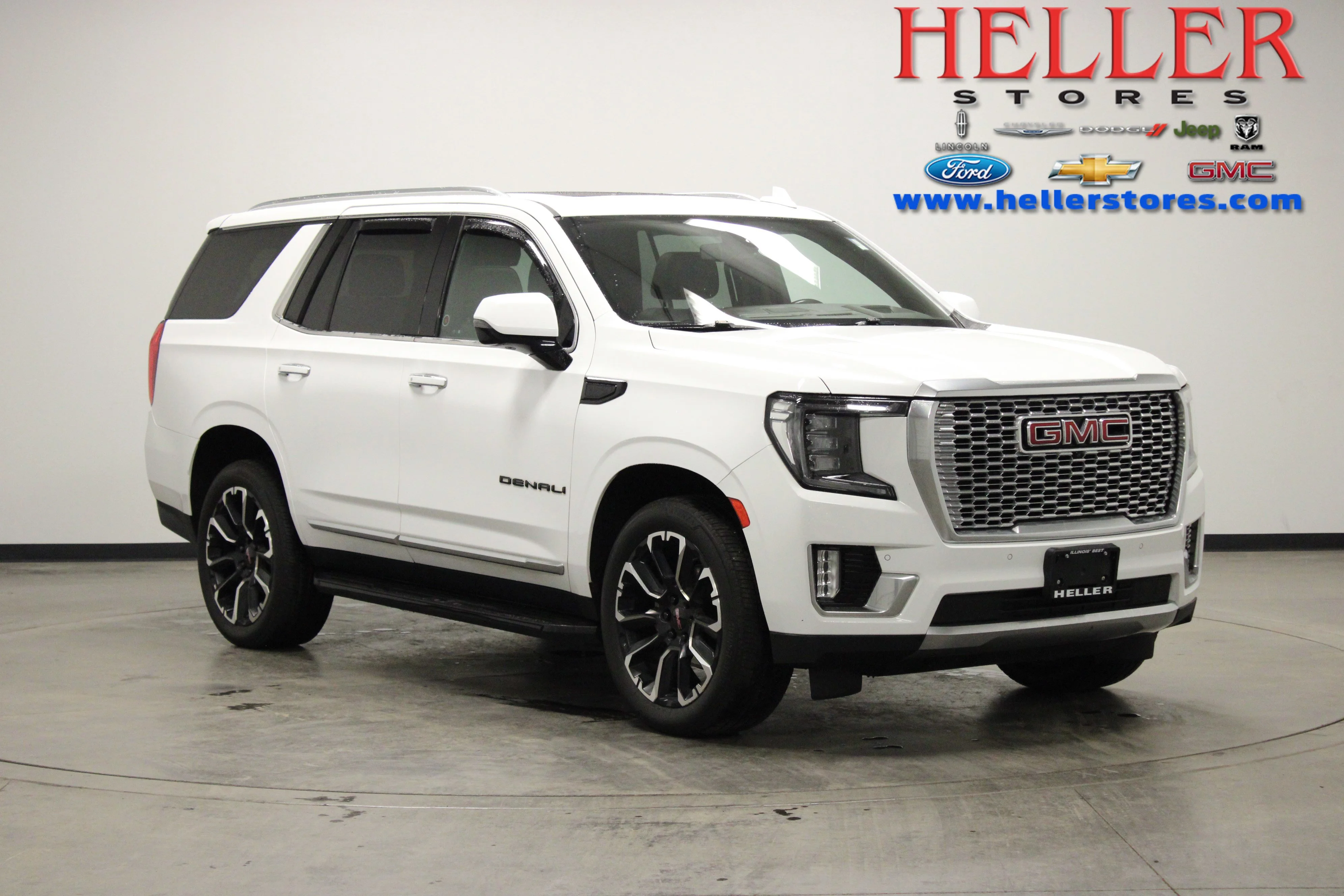Used 2022 Summit White GMC Denali image 1