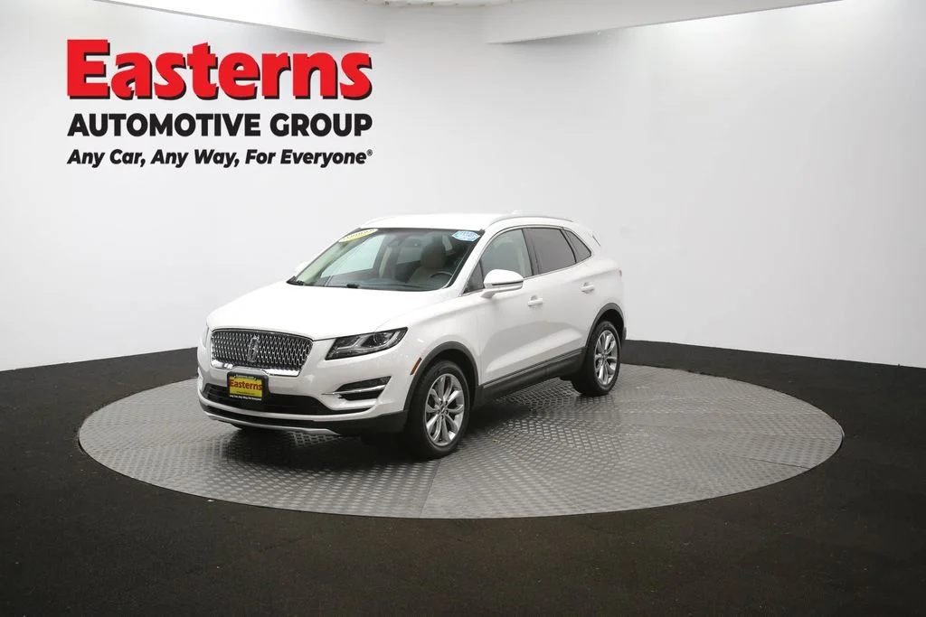 Used 2019 White Lincoln Select image 54