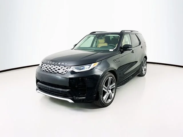 2025 Land Rover Discovery P360 Metropolitan Edition's photo