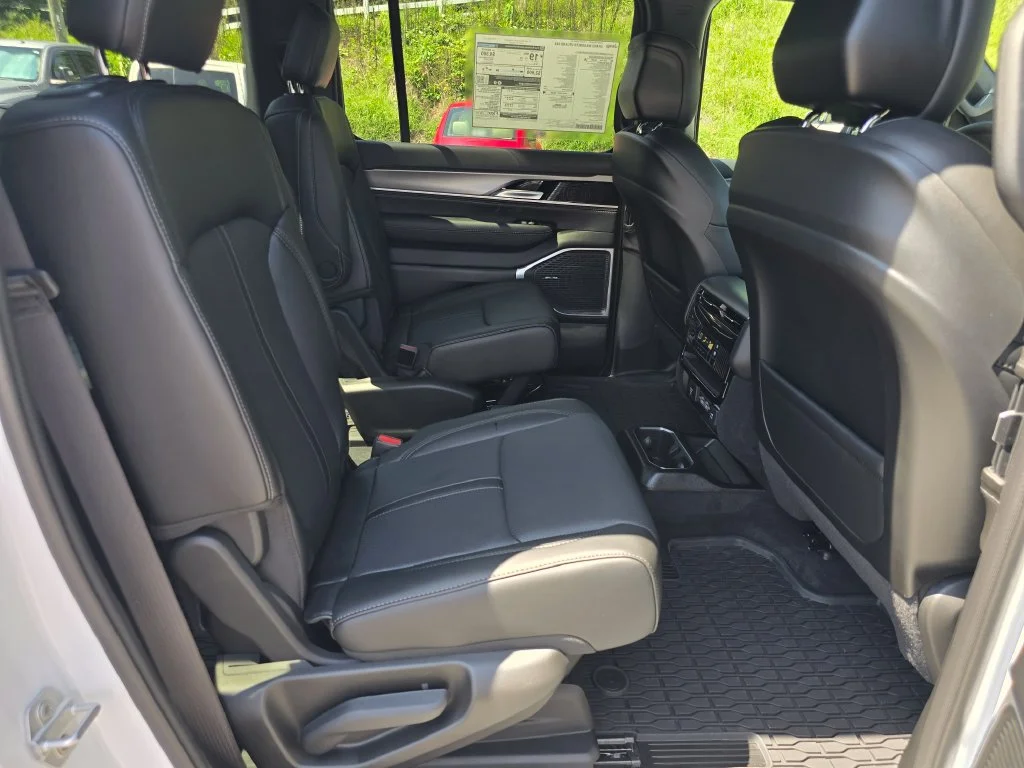 New 2026 White Jeep Upland image 26