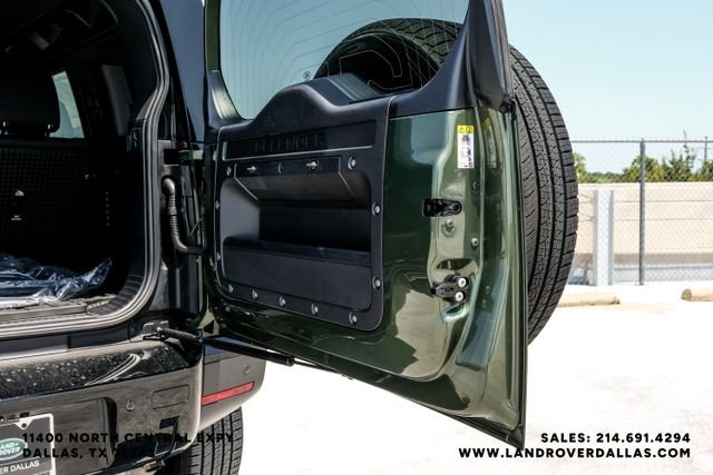New 2026 Woolstone Green Metallic Land Rover S image 52