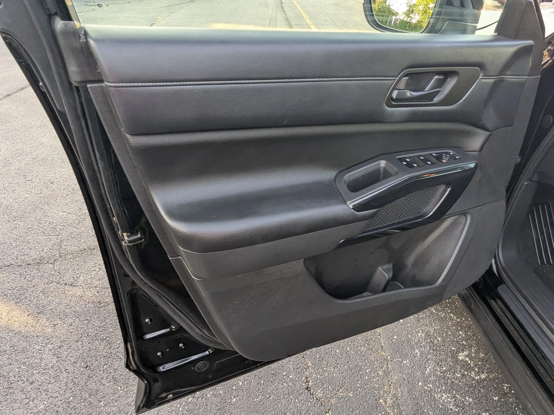 Used 2024 Super Black Nissan S image 12