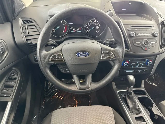 Used 2017 Red Ford SE image 28
