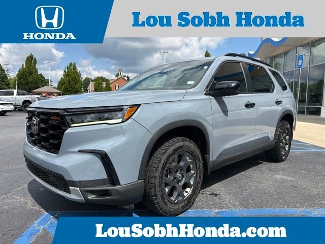 Certified Used 2025 Sonic Gray Pearl Honda TrailSport image 1