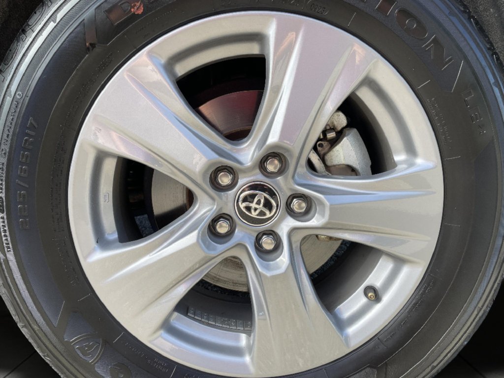 Used 2025 Midnight Black Metallic Toyota XLE image 29