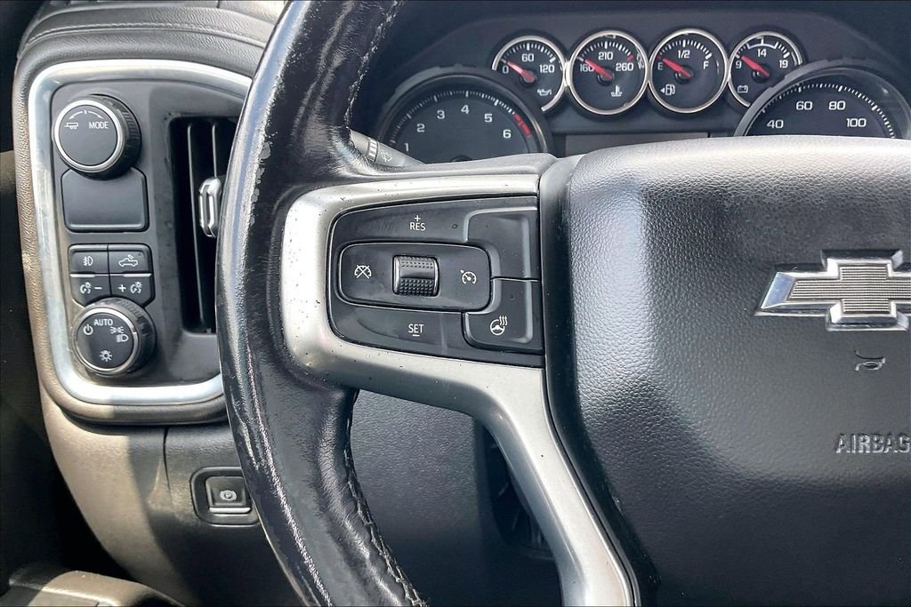 Used 2022 White Chevrolet RST image 10