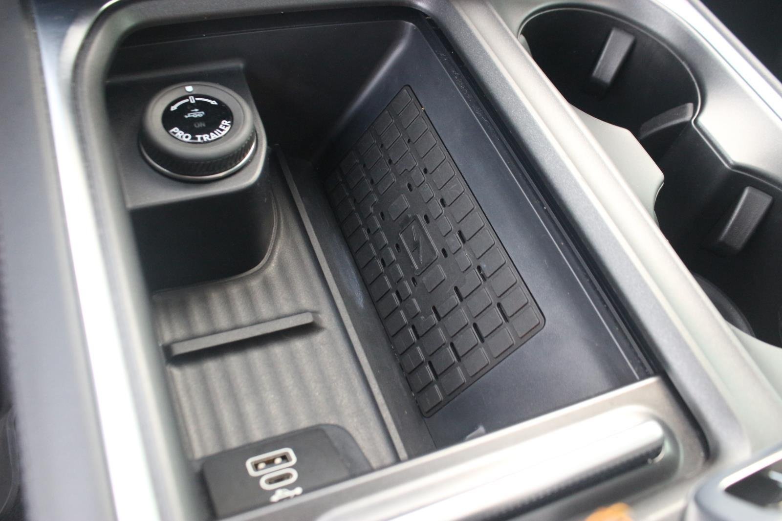 Used 2025 Space Silver Ford Tremor image 28