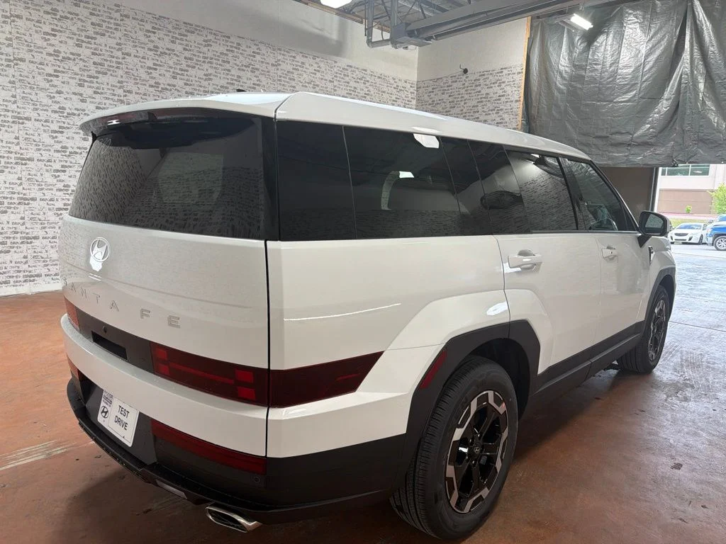 New 2027 Serenity White Hyundai SE image 7